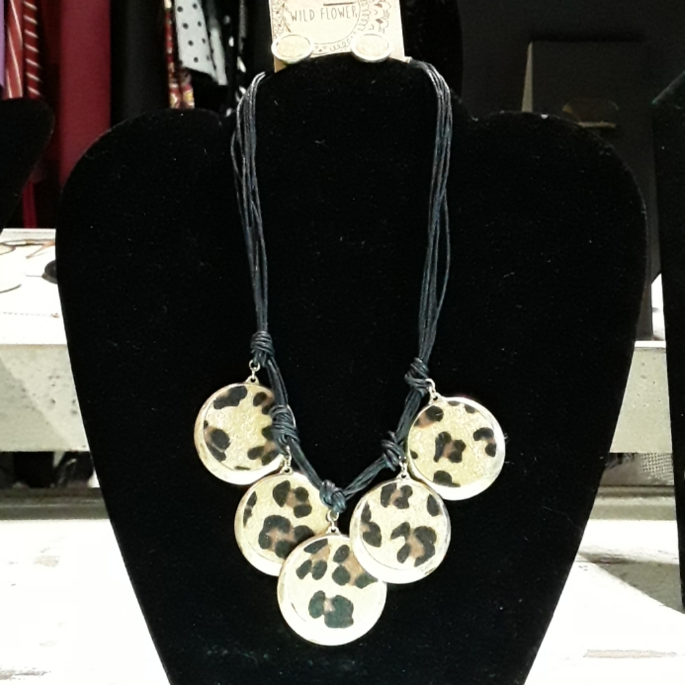 Necklace set